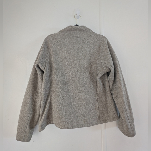 Ariat Oatmeal Ski Jacket with Structured Shoulders - Picture 3 of 8